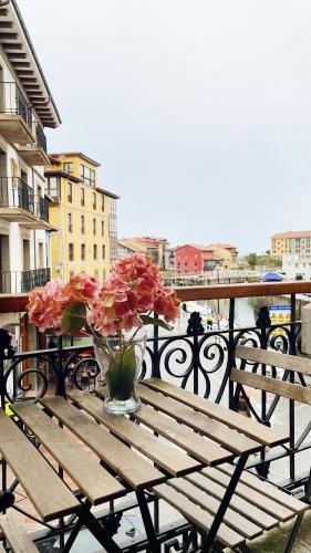 llanes suites