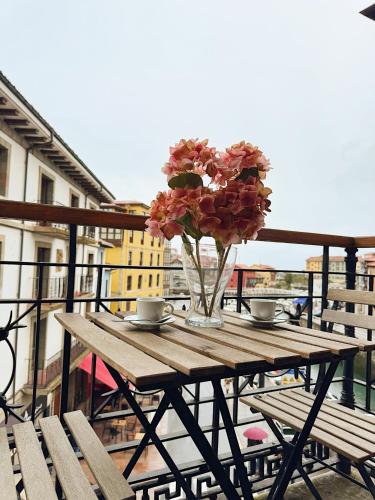 llanes suites
