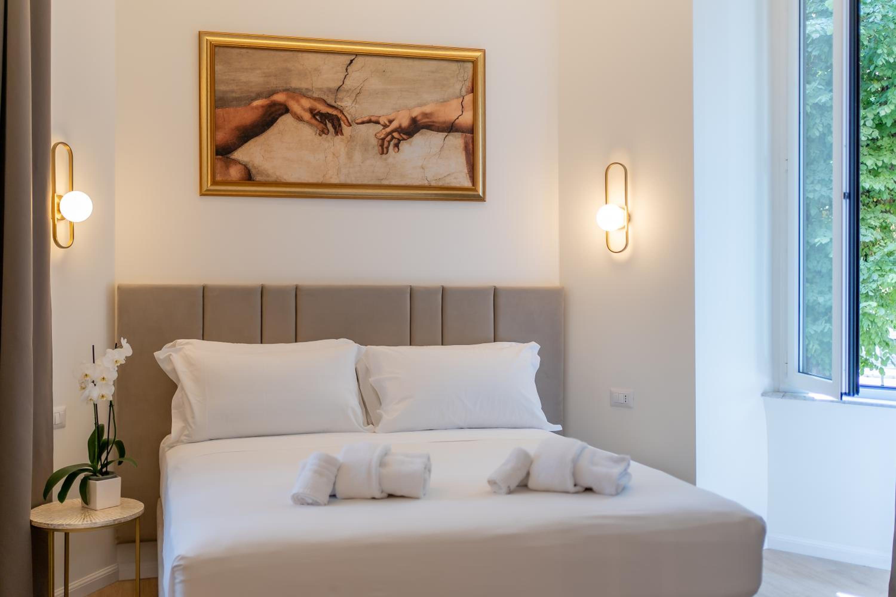 romart luxury rooms