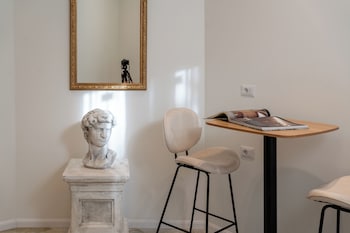 romart luxury rooms