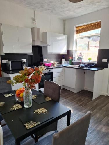 12 cornwallis lodge family room 2