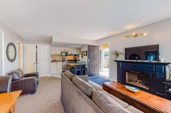 steps to the hill 1 bedroom wifi crave tv