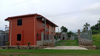 Mi Casa Tropical,,3 star