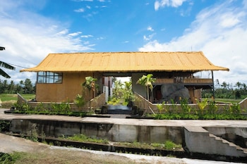 kose villa ubud