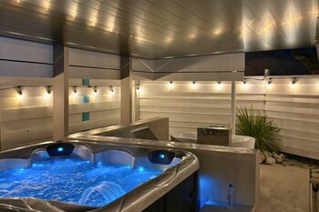 water front villa oasis oarai