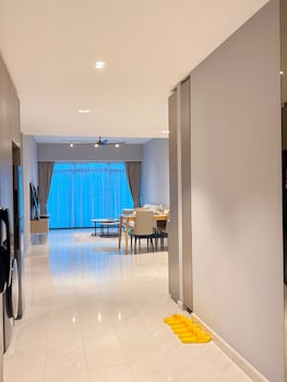 eaton residence by crystal