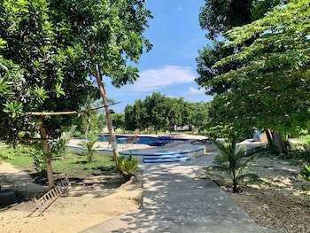 Shas Resort,,3 star
