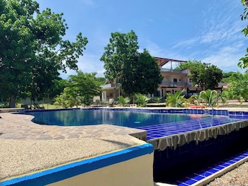 Shas Resort,,3 star