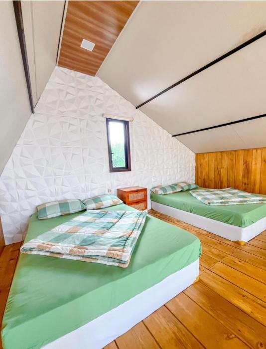 diamond cabin house