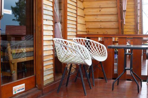 diamond cabin house