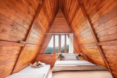 diamond cabin house
