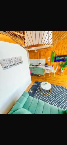 diamond cabin house