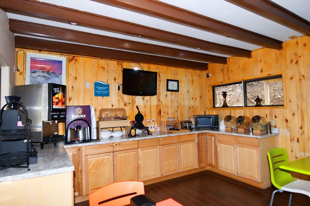 budget lodge ruidoso