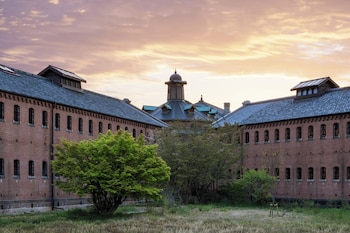 Hoshinoya Nara Prison,,5 star