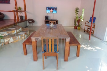 Silang Beach Resort And Diving,,3 star