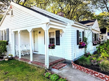 cape cod motor inn