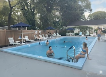 cape cod motor inn