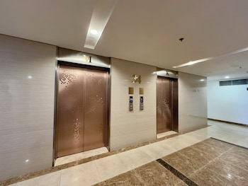 Vinhomes D'capitale - Maison Viet,,4 star