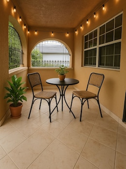 Casa Rosa Wynwood,,2 star