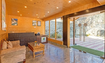 treebo mr villa with mountain view