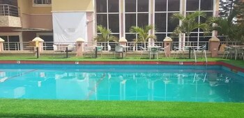 Hallydays Hotel And Resort,,3 star