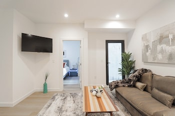 unit 3 one br with queen sofa and bed