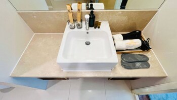 lot 163 fraser place luxury apartments