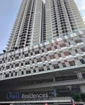 platinum quill apartments residences
