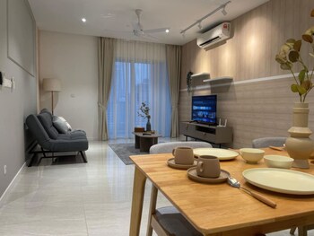 platinum quill apartments residences
