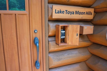 lake toya moon hills