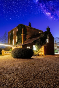 Manor Sun Retreat,,3 star
