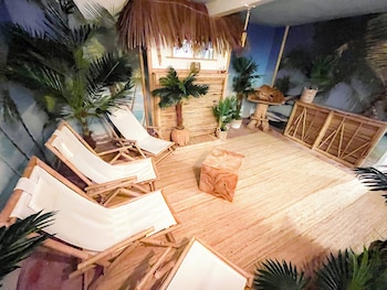 manor sun retreat