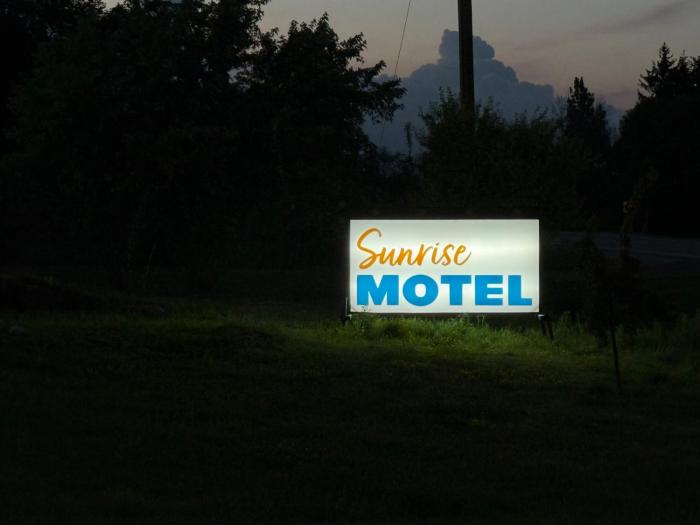 sunrise motel