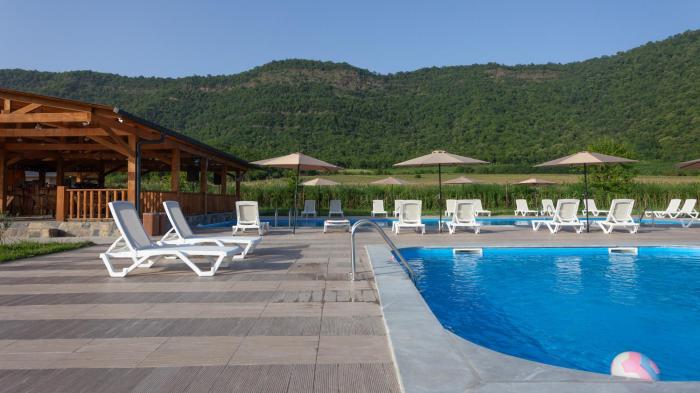 moretoni lake resort