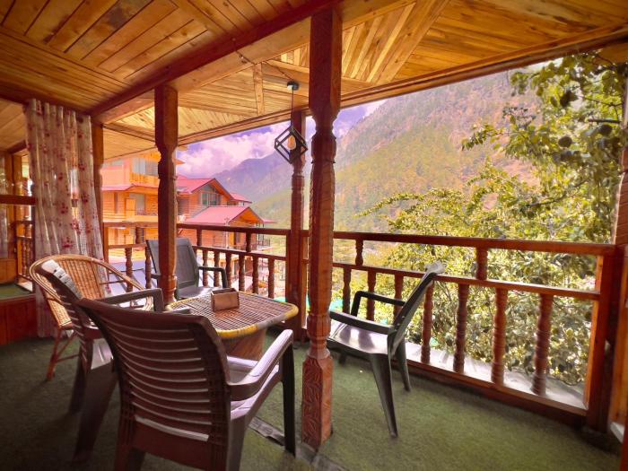 royal star kasol