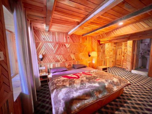 royal star kasol
