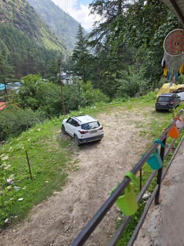 royal star kasol