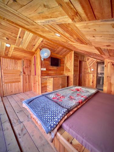 royal star kasol