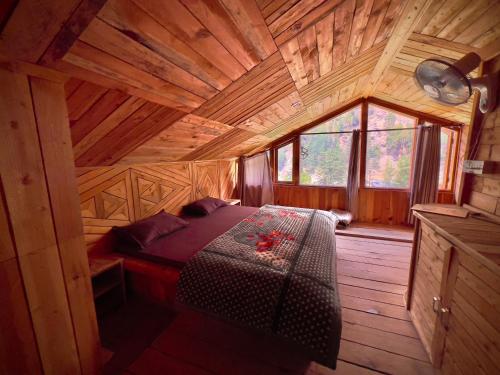 royal star kasol