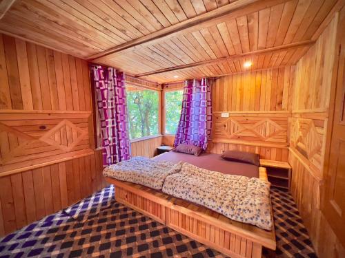royal star kasol