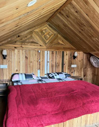 royal star kasol