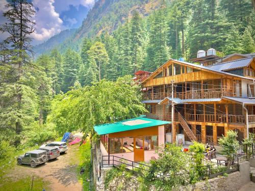 royal star kasol