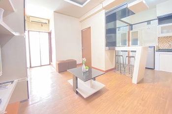 spacious cozy living 3br at gateway ahmad yani cicadas apartment