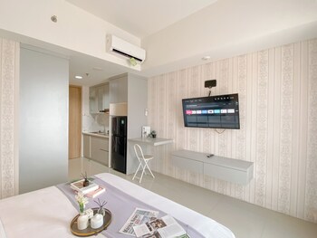Comfy Studio Apartment At Bogor Icon,,2 star