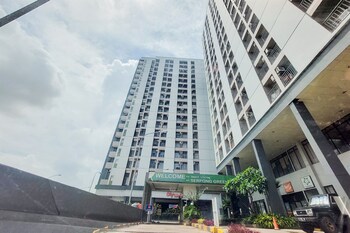 pleasureable studio room at serpong greenview apartment