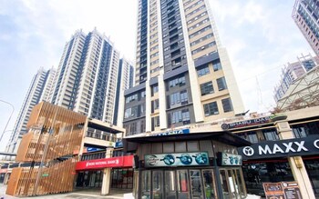 warm and cozy 2br meikarta apartment