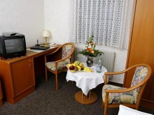 Hotel Restaurant Pempel,Grossalmerode>>Baunatal,3 star