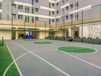 Spacious And Cozy Studio Apartment Vasanta Innopark,,2 star