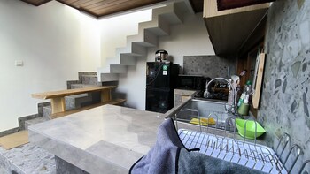 Ku Villa Ubud,,2 star