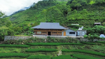 bees homestay sapa and trekking
